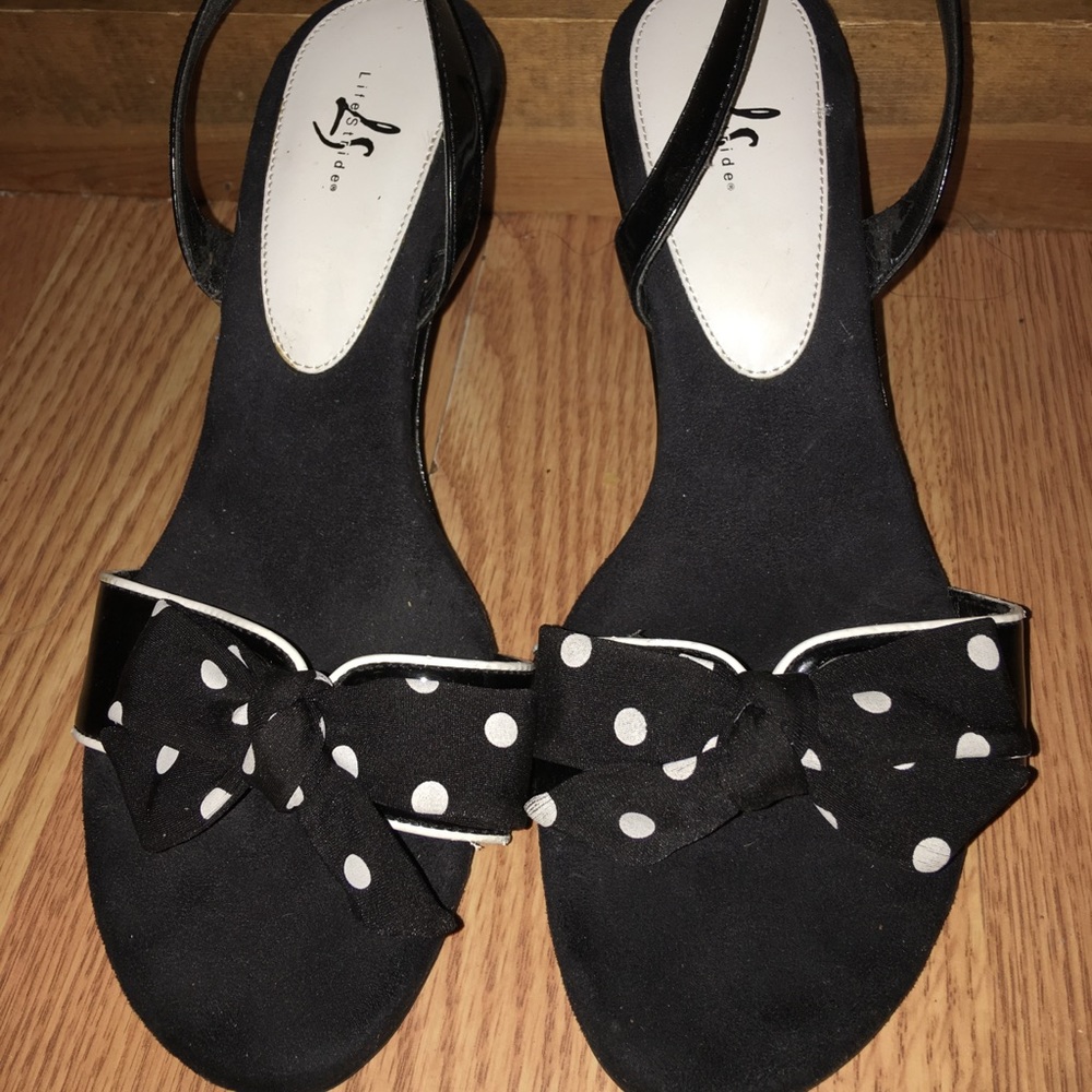 LifeStride black patent strappy sandals heels